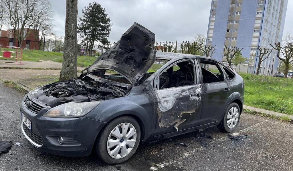 Trois voitures incendiées pendant le week end dans le quartier de