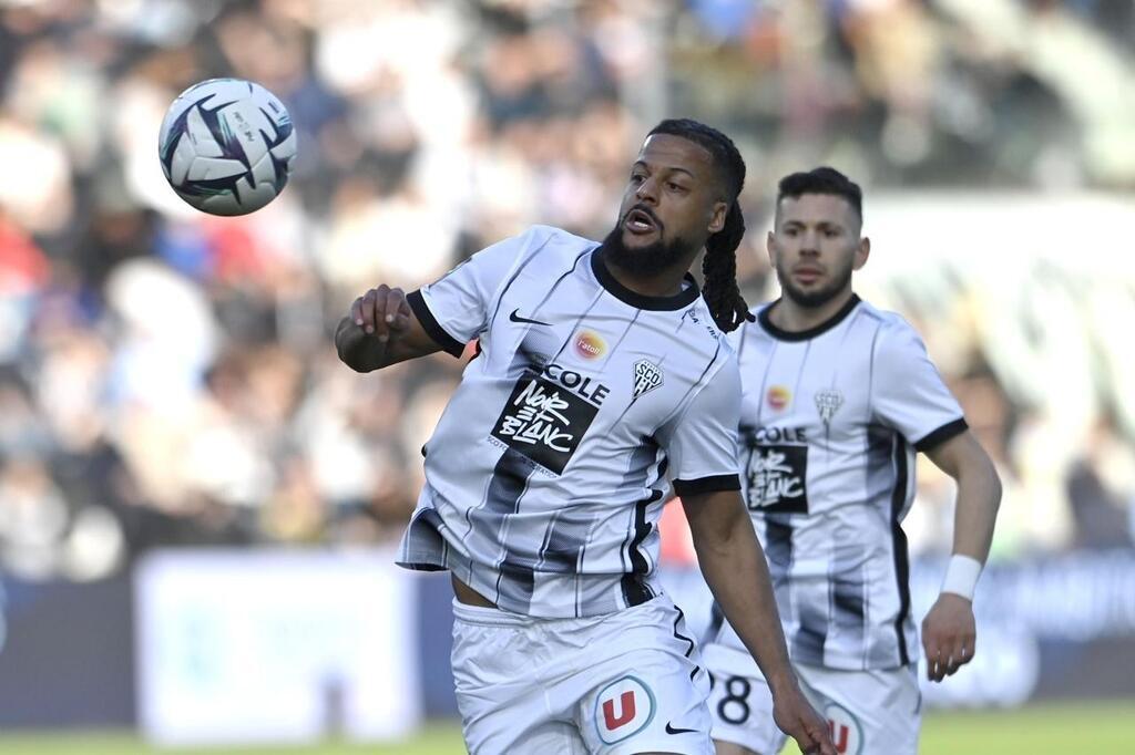 Ligue 2 Angers Sco Pour le match à Guingamp le même groupe que face