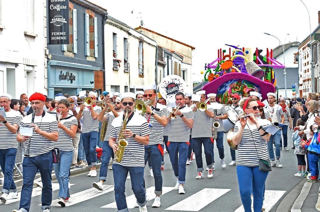 EN IMAGES À Saint Macaire en Mauges la Fête des fleurs attire des