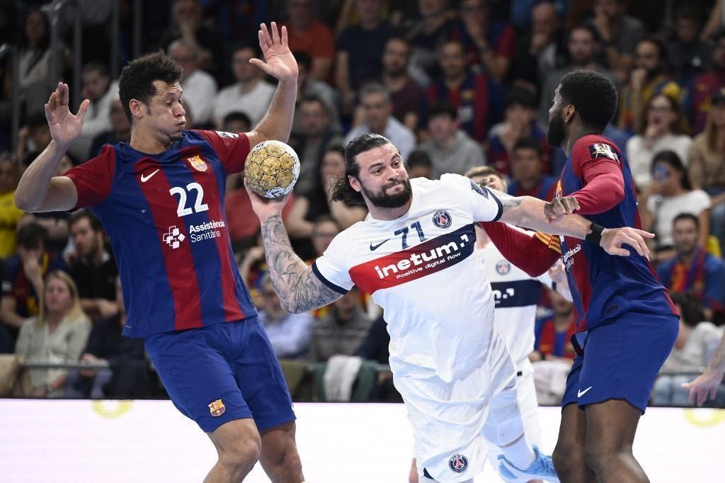 Starligue Le Psg Handball Simpose Ais Ment Cr Teil Et Repasse