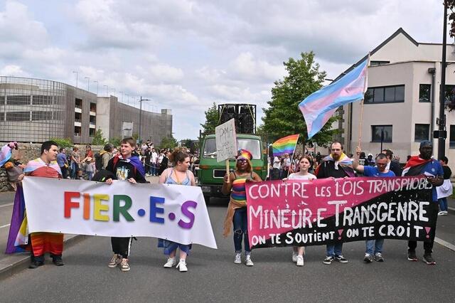 En Images Nos Plus Belles Photos De La Marche Des Fiert S Des C Tes D