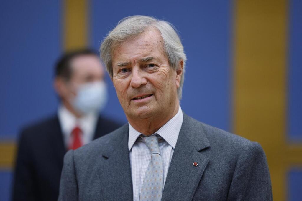 Le parquet financier demande un procès pour Vincent Bolloré pour