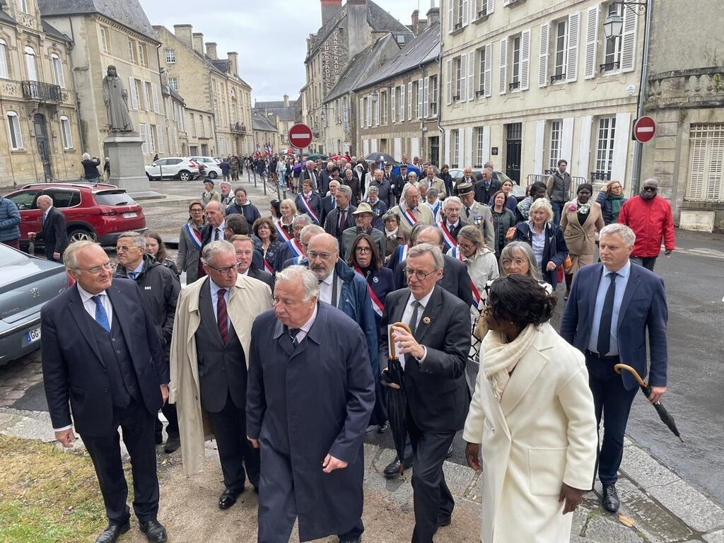 80e D Day À Bayeux un hommage éminemment politique au général de