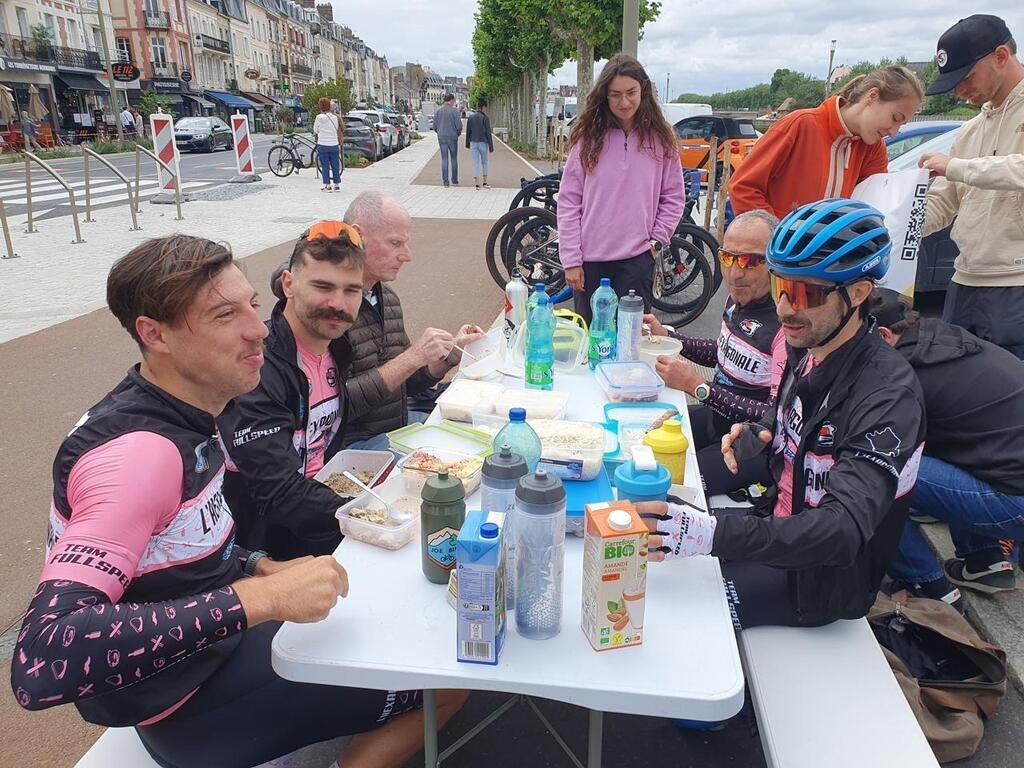 Pays D Auge Baie De Seine Ans Apr S Leur Tour De France