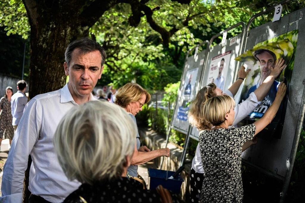 L Gislatives Olivier V Ran Nicolas Dupont Aignan Marie Caroline Le