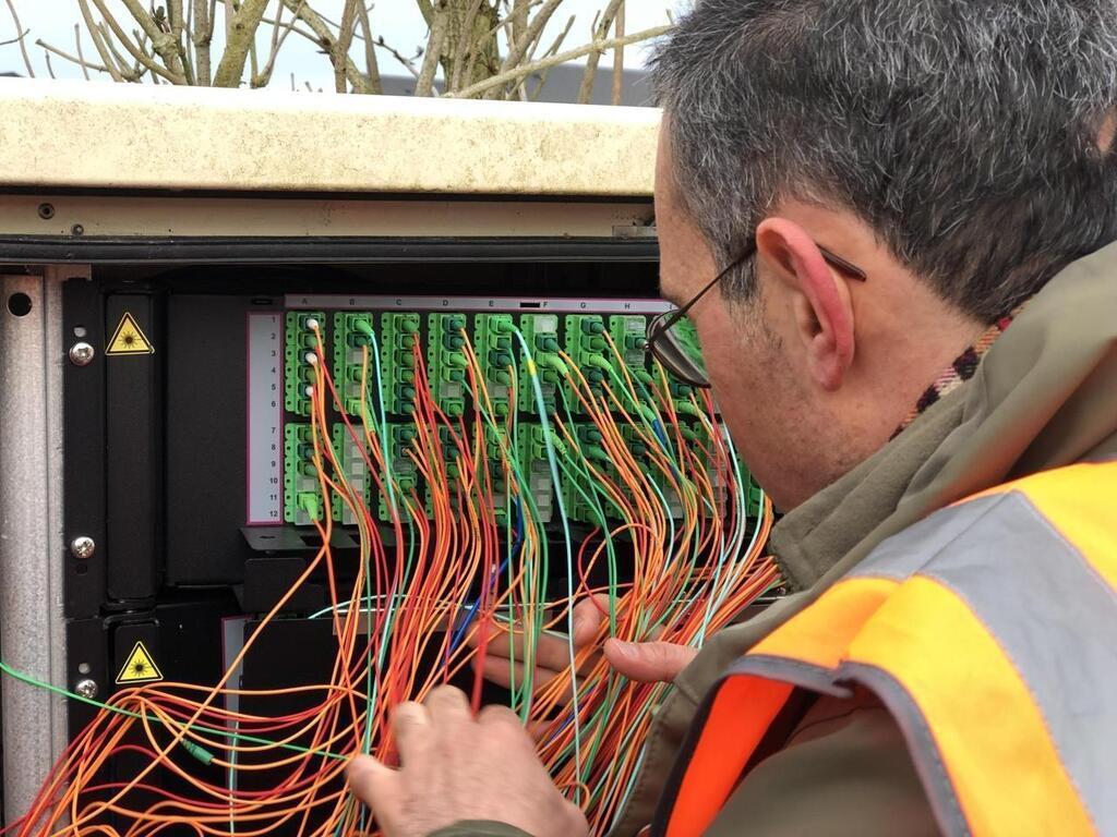 Orange est en retard pour déployer la fibre optique autour dAngers