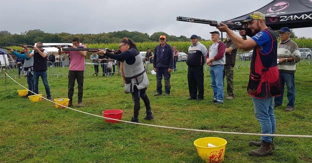 Les Femmes Bien Pr Sentes Au Ball Trap Saint Georges Du Rosay Le