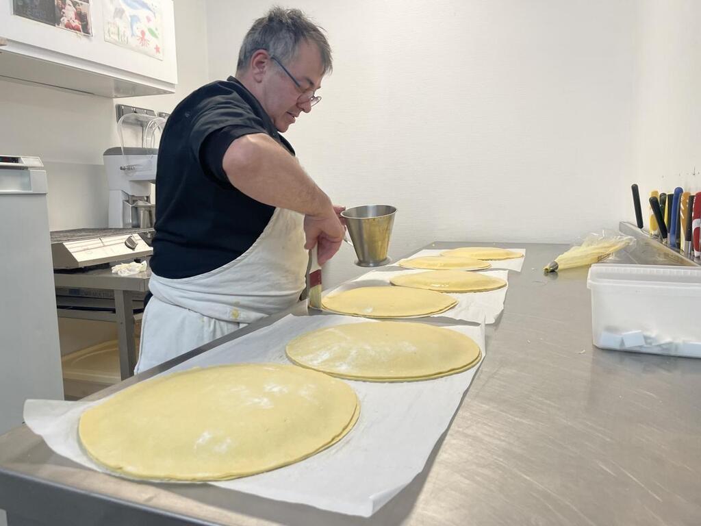 Entre Et Par Jour Dans Les Coulisses De La Fabrication D