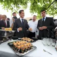 photo diaporama sorties nicolas sarkozy et françois fillon en visite à sablé-sur-sarthe 188085