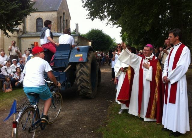 A Saint-Christophe-le-Jajolet, bénédiction et prévention face aux dangers  de la route