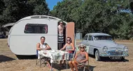 photo diaporama info spay. rendez-vous de caravanes anciennes au domaine du houssay 