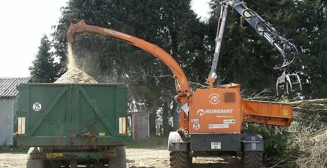photo les petits réseaux de chauffage collectif s'adaptent très bien à l'utilisation du bois déchiqueté. bois bocage énergie cherche à développer le procédé au niveau régional.