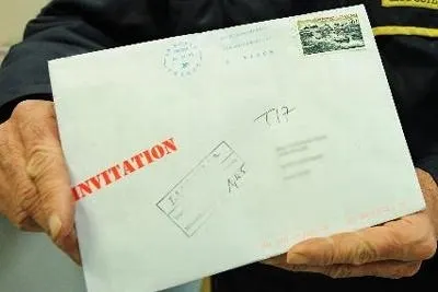 photo vichy - pour nicolas miguet, les timbres sont toujours en francs