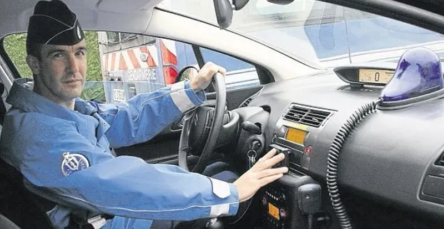 photo pendant les fêtes, les contrôles de vitesse et d’alcoolémie seront renforcés. « nous seront présents, à toute heure et par tous les temps », prévient le capitaine. &copy; ouest-france.