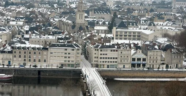 photo la ville d'angers sous la neige &copy; sébastien aubinaud
