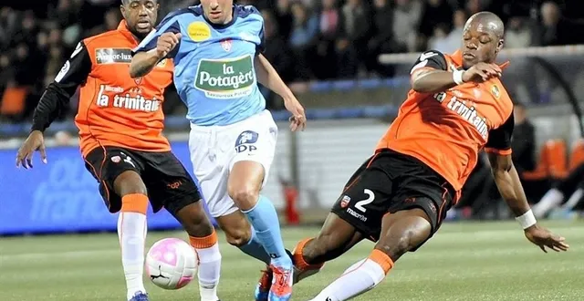 photo lamine koné (à droite) n’est pas encore forfait pour dimanche. &copy; joël le gall