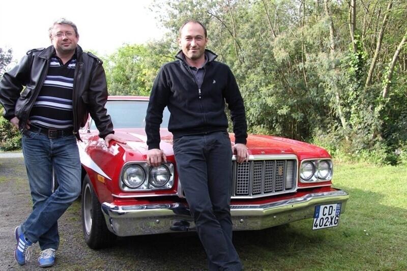 Saint-Brieuc. La voiture de Starsky et Hutch sur le Tour de Bretagne 