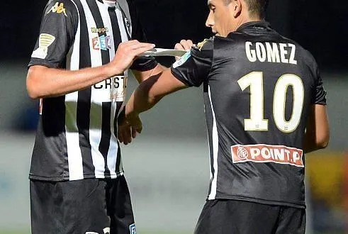 photo charles diers, ici face à lens, est un des cadres de l'équipe angevine cette saison encore. &copy; marc ollivier