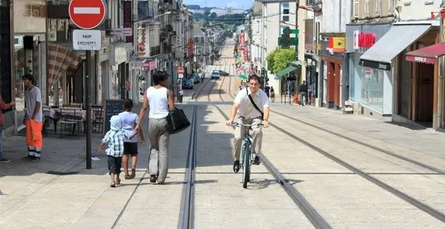 photo les rails vides… plus que pour trois jours. &copy; ouest-france