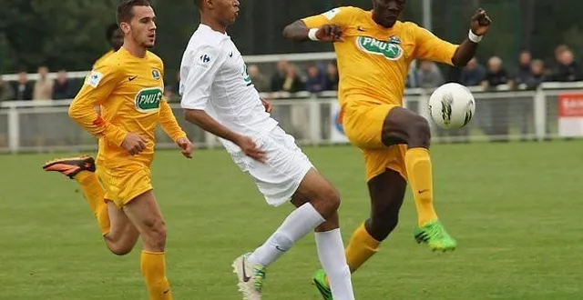 photo didier bouanga, auteur du 3e but de mulsanne-téloché à la... 23e. &copy; arnaud despelchain.