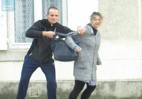 photo mickaël causard et delphine thierry, formateurs à la police nationale, se mettent en scène. &copy; photo 