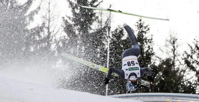 photo la chute a été d'une extrême violence pour l'expérimenté thomas morgenstern. &copy; photo epa/maxppp.