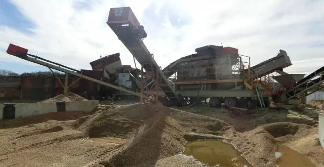 photo parmi les équipements mis en vente : des groupes mobiles de concassage. &copy; ouest-france