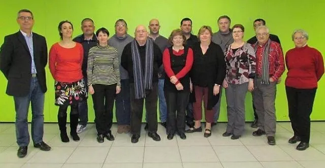 photo de gauche à droite : dominique normandin, bénédicte girault, jean-luc petiteau, françoise nouteau, sylvie rouillard, marcel planchenault, sébastien garnier, laurence chaillou, pierre micheau, nicole lambert, ronan castrec, christine lecomte, michel baudry, rémy andrault, martine richard.
