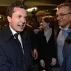 photo christophe béchu est arrivé à l'hôtel de ville, peu avant 22h.