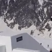 photo un double backflip en skis comme si vous y étiez