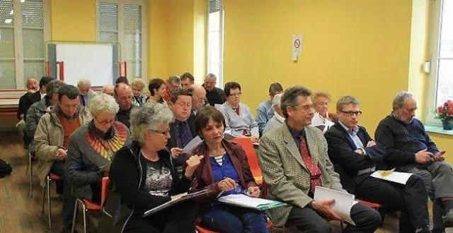 photo les participants lors de l'assemblée générale de l'office de tourisme.