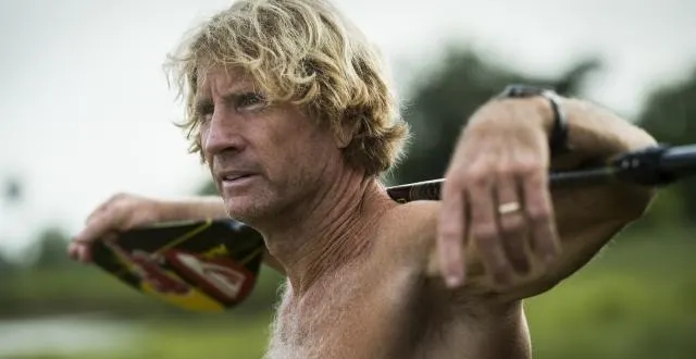 photo robby naish a surfé sur l'amazone &copy; red bull