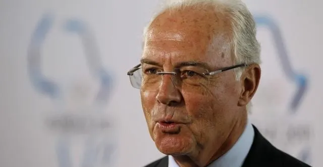 photo franz beckenbauer renonce à se rendre au brésil pour le mondial. &copy; reuters