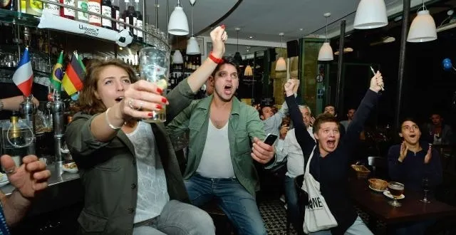 photo 3 millions d'euros ont été misés sur france - honduras, massivement sur une victoire des bleus. &copy; photo : afp.
