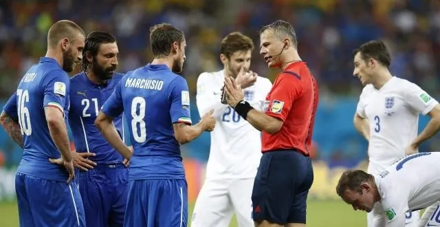 photo björn kuipers a officié lors de la rencontre entre l'angleterre et l'italie. &copy; epa/maxppp