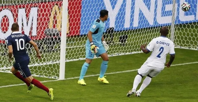 photo 16 millions de français ont suivi france - honduras à la télévision. &copy; photo : reuters.