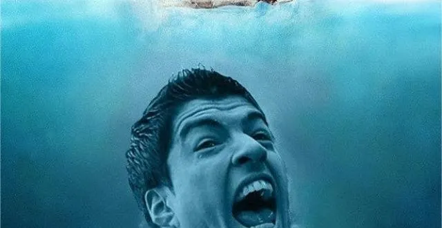 photo les dents de suarez... &copy; twitter