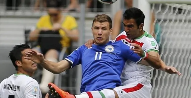 photo bosniaques et iraniens se livrent des duels âpres. &copy; photo : reuters