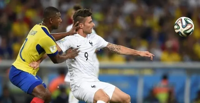 photo jorge guagua et olivier giroud n'ont pu se départager. &copy; photo : afp