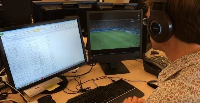 photo regarder un match au bureau n'est pas autorisé. &copy; ouest-france