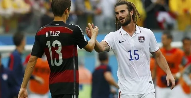 photo thomas müller et kyle beckerman. &copy; reuters