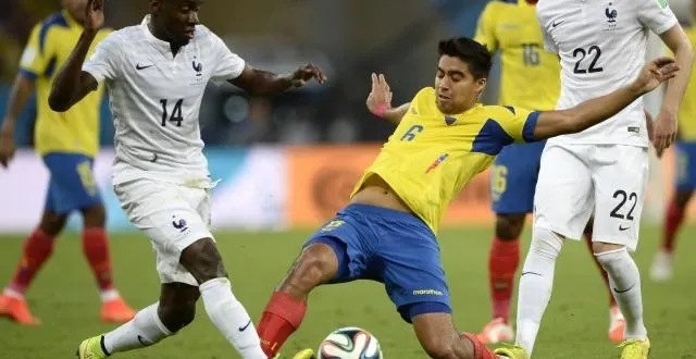 photo matuidi dans un duel face à un équatorien lors du match nul (0-0). &copy;  ouest-france 