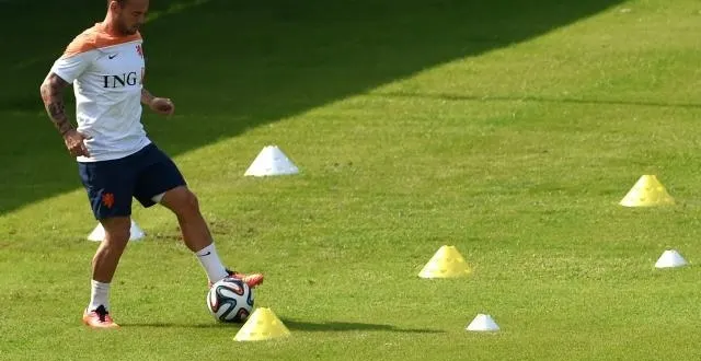 photo wesley sneijder ne s'est pas entraîné ce mercredi &copy; photo : afp