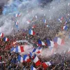 photo les drapeaux français ont été ressortis avec fierté par les supporters.