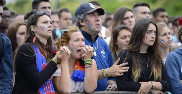 photo a nantes, de nombreux supporters ont suivi la rencontre sur un écran géant. &copy; ouest-france/franck dubray