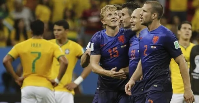 photo l'histoire -surtout les statisticiens- retiendra que pour la première fois les pays-bas terminent 3e d'un mondial et que le brésil hérite de la 4e place pour la deuxième fois après 1974. &copy; photo : epa/maxppp