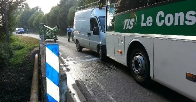 photo l'accident n'a pas fait de blessé.