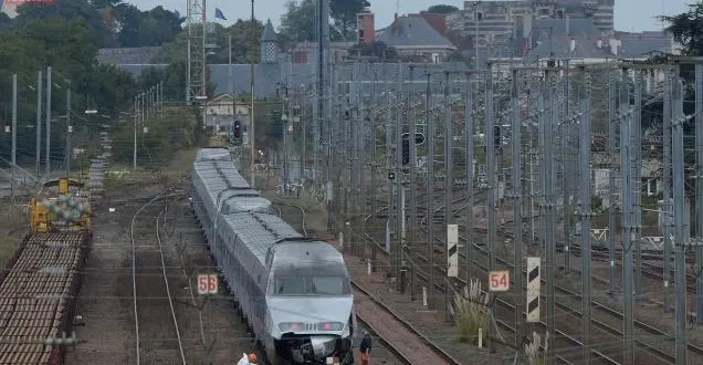 photo les rails disparus étaient entreposés à proximité de ces voies de garage. &copy; photo archives le courrier de l'ouest - josselin clair