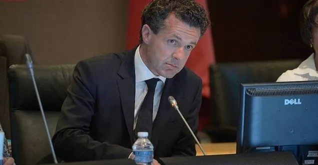 photo le maire ump d'angers christophe béchu. &copy; photo le courrier de l'ouest - josselin clair