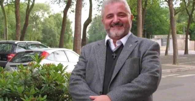 photo originaire de solesmes, le père cador sert depuis 22 ans à l'extrême nord du cameroun. photo archives « le maine libre »